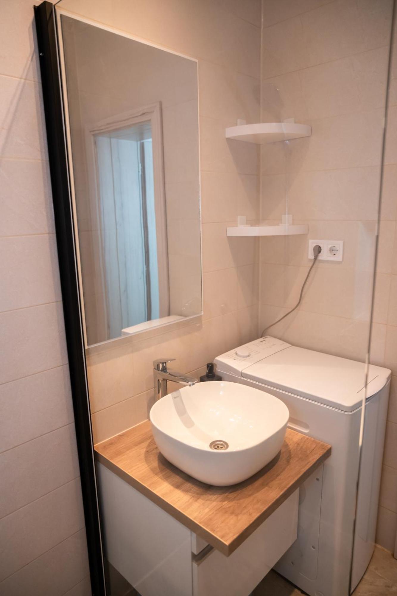 Winestone Corner Apartment Debrecen Bagian luar foto