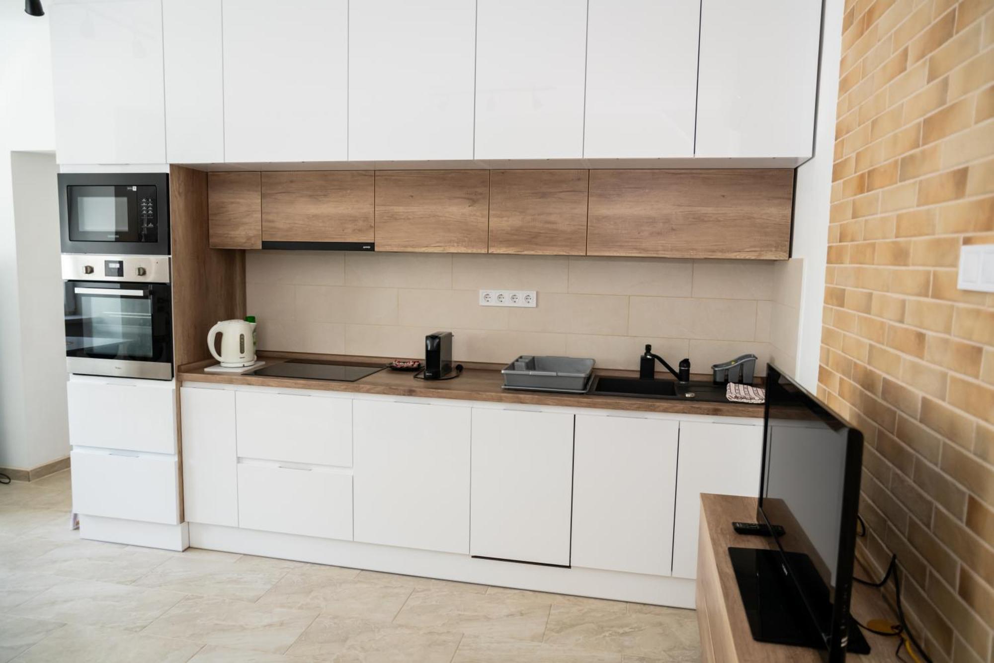 Winestone Corner Apartment Debrecen Bagian luar foto
